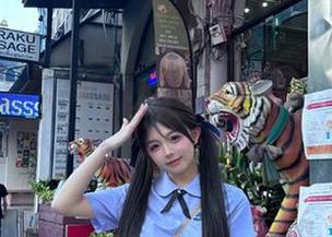 https//:51cg.fun吃瓜网站地址大公开，小姐姐带你轻松玩转！