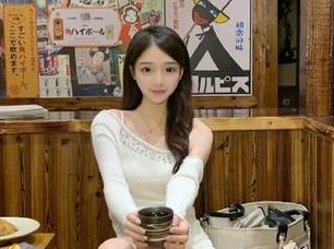 91ccgg平台全新更新，妹子陪你快乐吃瓜每一天