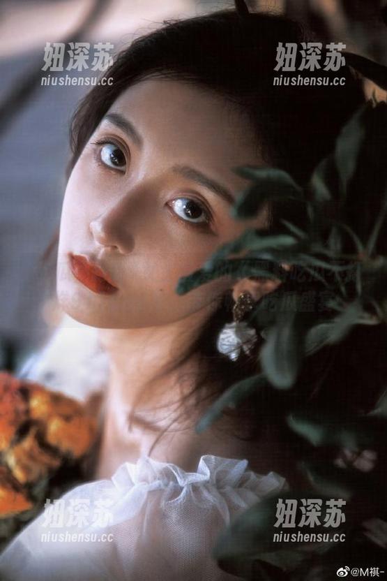 女生最爱的《黑料吃瓜不打烊911app》，带你畅享吃瓜盛宴