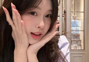 在吃瓜聚集地观看最新爆笑视频合集