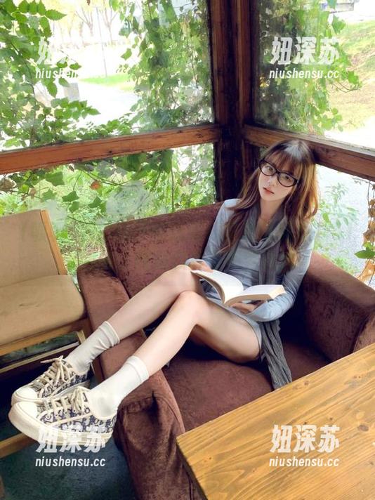 妹子在线吃瓜全靠呱呱爆料51网站，网站瓜真香不容错过