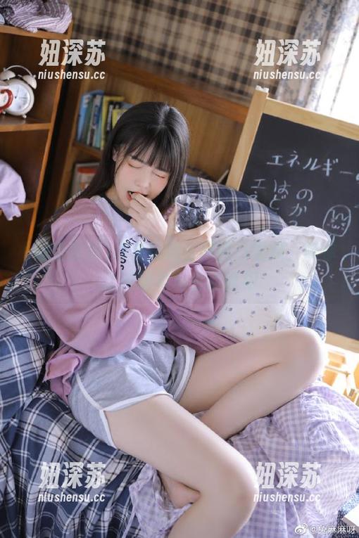 明星黑料官网热门视频，带你走进明星私生活真相