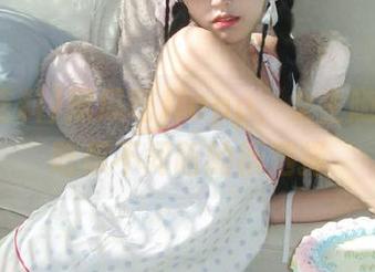 黑瓜吃料app，女生随时随地吃瓜不间断的新选择